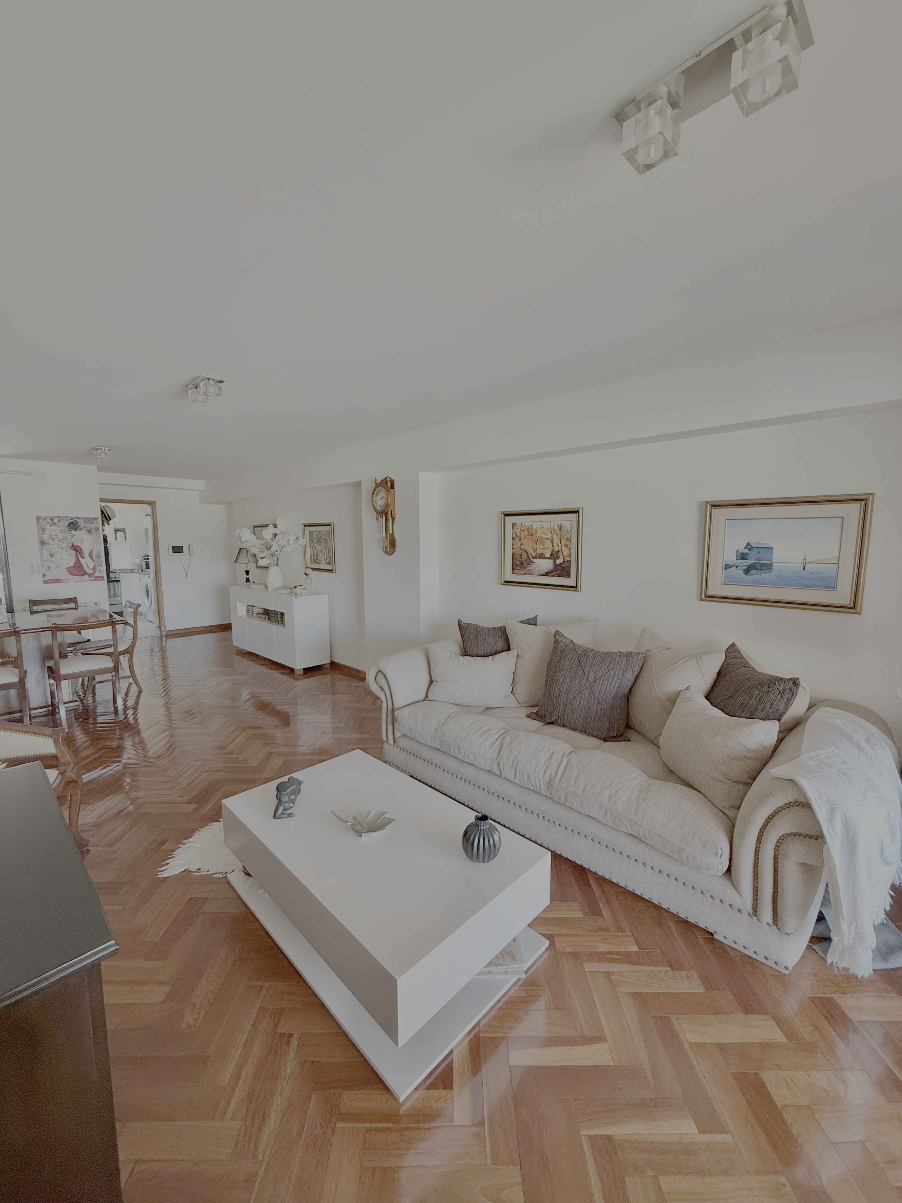 Departamento de Categoría - Edificio Introva