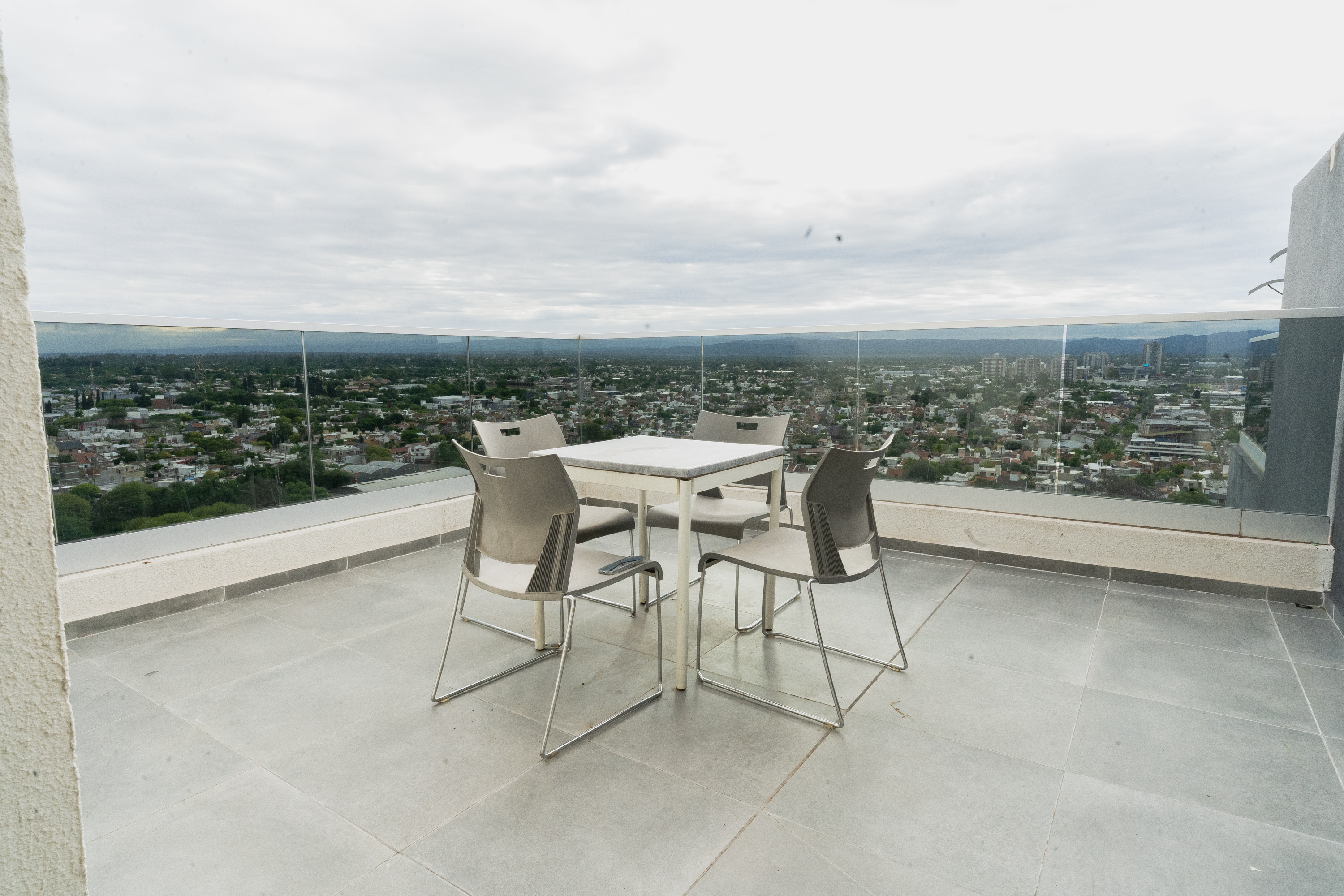 Depto tipo Duplex con terraza propia