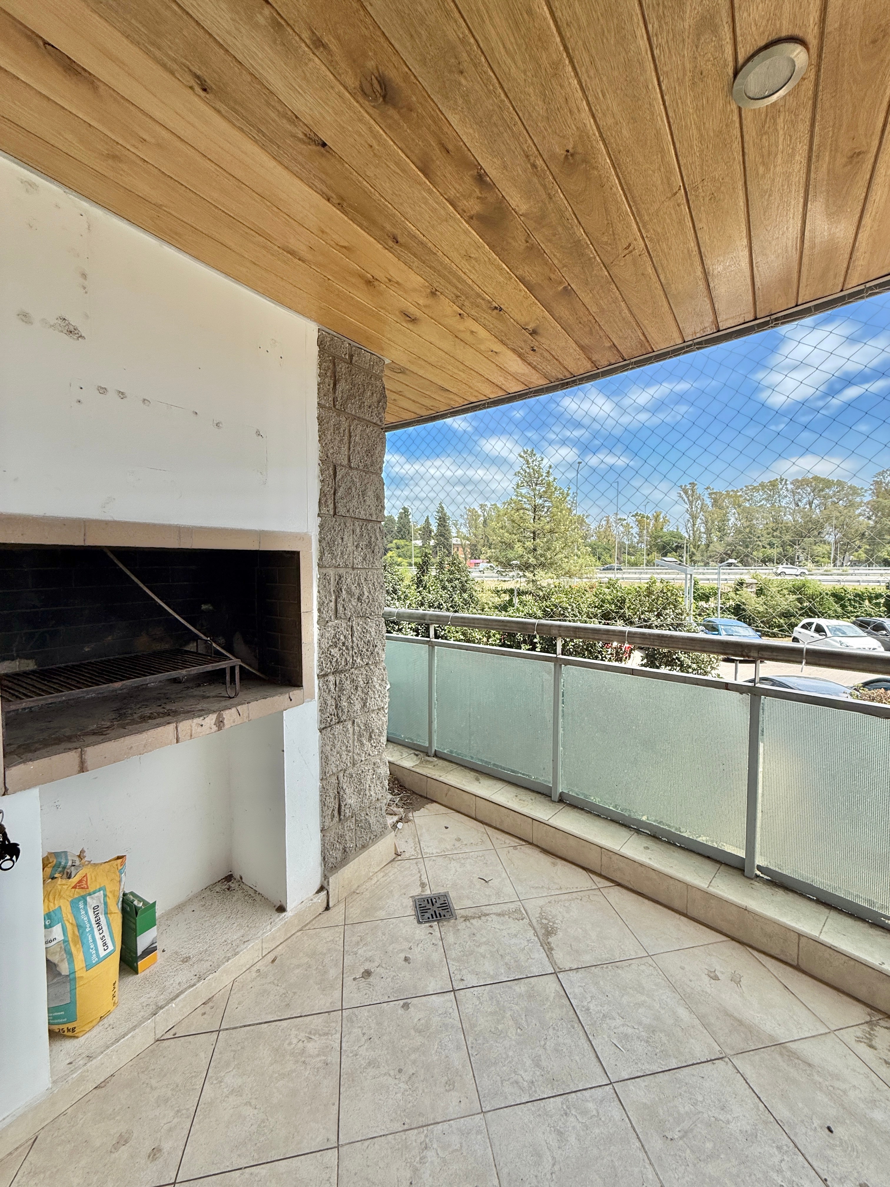 Departamento con cochera propia en Alto Villasol